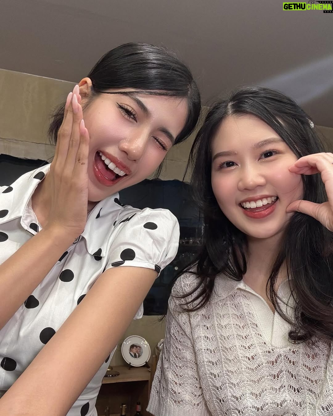Paparwadee Chansamorn - 2.8K Likes - )̵̵̀ (̵̵́^ᴥ^)̵̵̀♡