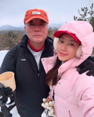 Park Han-byul Instagram - 아빠하고 나하고💗

오늘 밤 10시 TV조선☝🏼