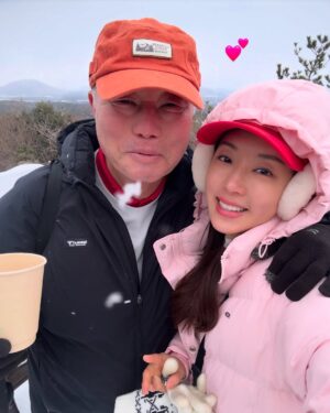 Park Han-byul Instagram - 아빠하고 나하고💗

오늘 밤 10시 TV조선☝🏼