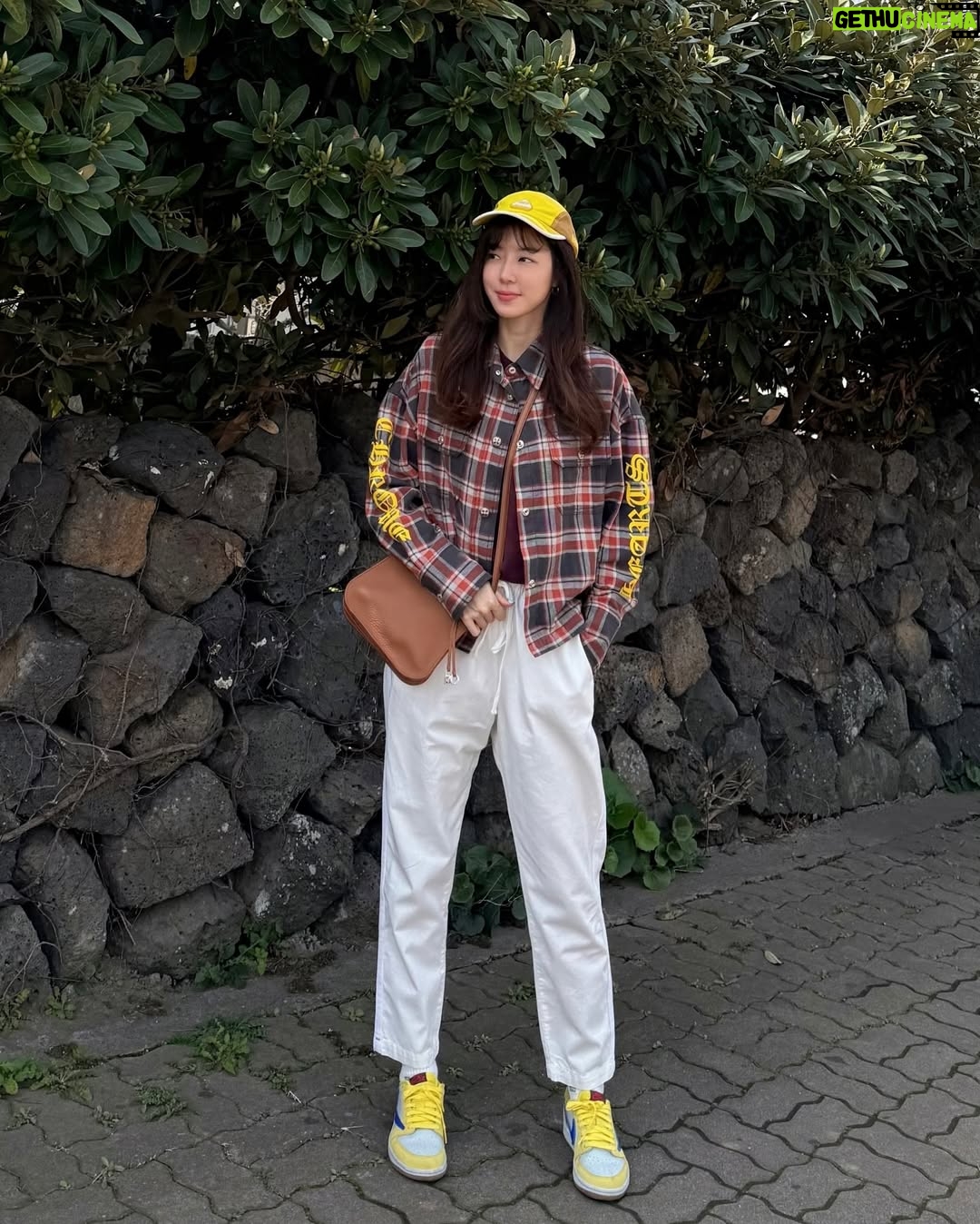 Park Han-byul - 1.3K Likes - yellow💛