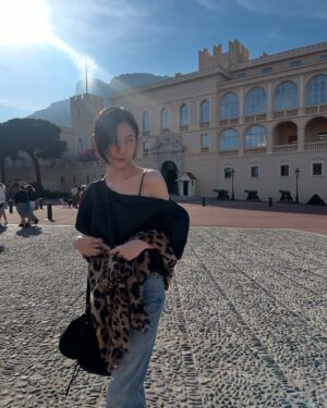 Park Ji-hyun Instagram - 