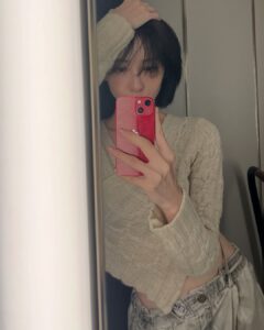 Actress Park Ji-hyun HD Photos and Wallpapers April 2025
