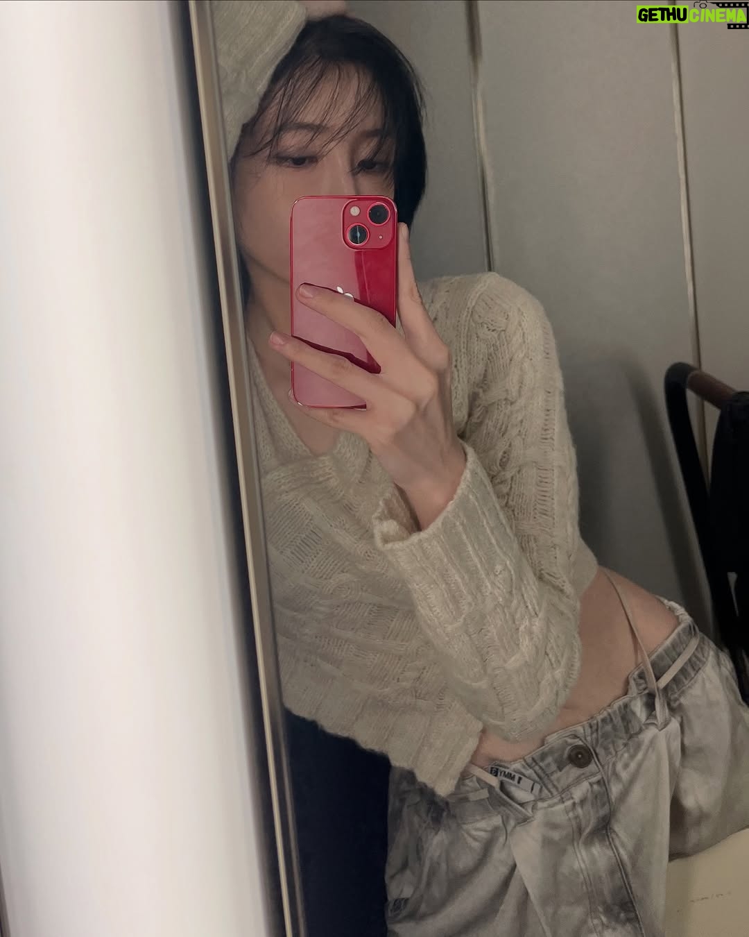 Park Ji-hyun - 67.3K Likes -