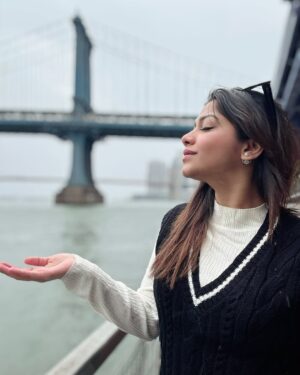 Parsa Evana Instagram - “First days are shaky…
Found a quiet corner, walked alone, paused.
Set the timer—captured a moment just for me.
Life’s unpredictable, but so am I.”