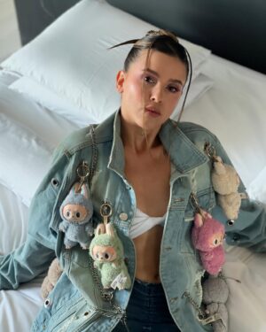 Paulina Goto Instagram - Labubuland 💕🛁🧸🎀

MUA & Hair: @erick_navarrooo @azael_villareal__
Top: @urbanpalais.mx 

Nos vemos en el podcast del momento este domingo, 10:00 pm con las 👑s @burritaburrona & @turbulence.queen