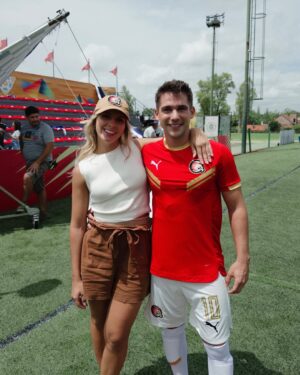 Paulina Vetrano Instagram - Se hizo esperar pero ya lo podemos gritar!!! O11CE cuarta temporada ES UN HECHO y todo gracias a ustedes, la hinchada más fiel 🤍🥹 Ahora a aguantar la manija hasta el 2026…