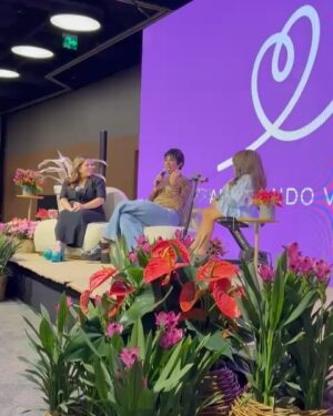 Pepita Instagram - Que iniciativa incrível!

Abraçando Você é um projeto maravilhoso realizado pela @patriciapoeta. Nele, nós, mulheres de todos os tipos e formas, temos um espaço para dedicar nosso tempo a informar e trocar experiências, valorizando nossas diferenças criando uma grande rede de apoio.

Obrigada pelo convite! ❤️