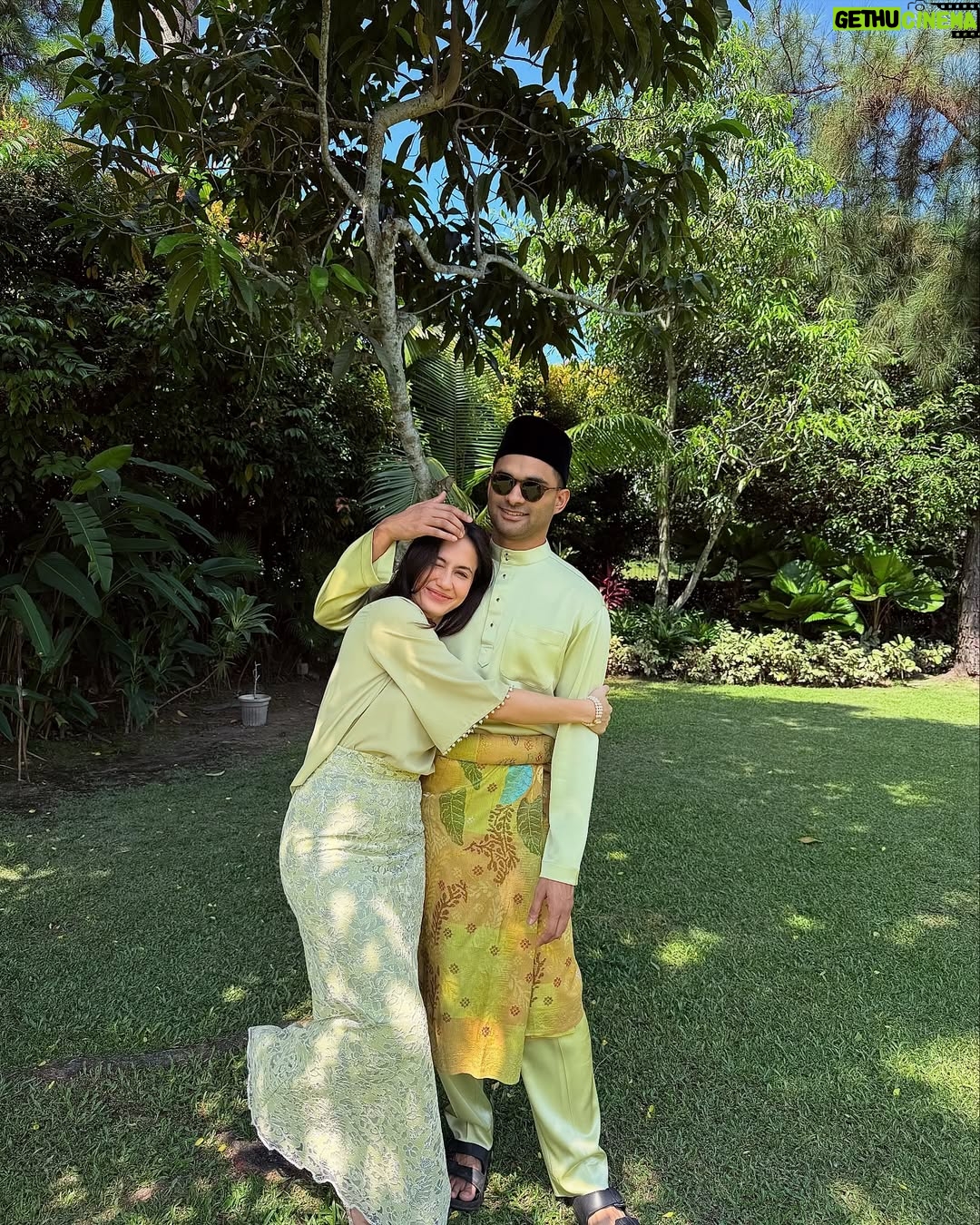 Pevita Pearce - 192.5K Likes - Mak Cik & Pak Cik