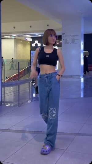 Pich Sophea Instagram - ទាយមើលបទអ្វីដែល?💜