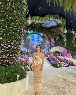 Pich Sophea Instagram - ចូលរួមកម្មវិធីពេលព្រឹក ពិធីហែរជំនូន អាពាហ៍ពិពាហ៍ក្មួយស្រីនា និងវិសាល
@leap_heng_new_style_taylor 
@pov__makeup_artist