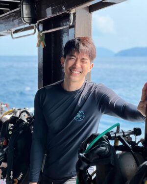 Pichukkana Wongsarattanasin Instagram - 🌴🤿🩵 เจอแล้วววว~ คนที่ตามถ่ายรูปให้บนเรือ ⛴️🌊☀️ ถึงแม้ว่าเค้าจะเมาเรือมากก็ตาม แฮ่ๆ 🩷  @paipartith 🥴🥹😝