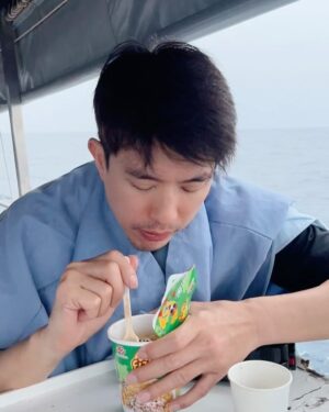Pichukkana Wongsarattanasin Instagram - 🌴🤿🩵 เจอแล้วววว~ คนที่ตามถ่ายรูปให้บนเรือ ⛴️🌊☀️ ถึงแม้ว่าเค้าจะเมาเรือมากก็ตาม แฮ่ๆ 🩷  @paipartith 🥴🥹😝