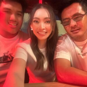 Pimonwan Hoonthongkam Instagram - Happy 24th Birthday 🥳 ภูมิ ลูกรัก 
ขอให้วันเกิดปีนี้เป็นการเริ่มต้นทำสิ่งใหม่ๆด้วยความมานะพากเพียร มองไปข้างหน้าด้วยความกล้าและมั่นใจ จำเอาไว้ว่าลูกคือคนพิเศษของแม่และพ่อ ขอให้วันนี้และทุก ๆ วันเป็นวันที่ดีนะครับ ♥️