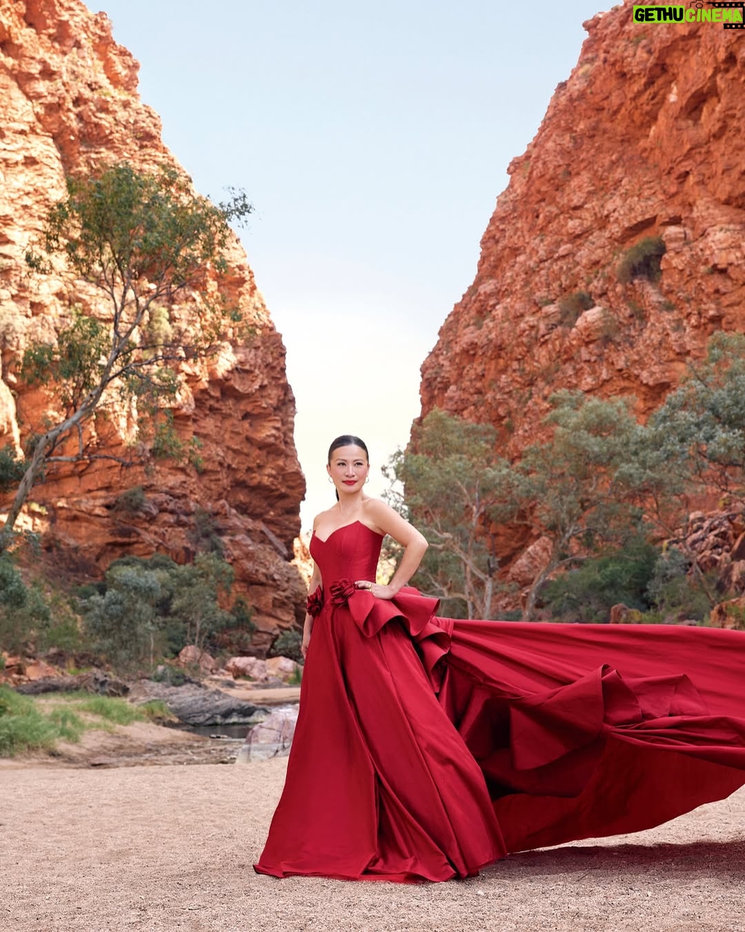 Poh Ling Yeow - 25.9K Likes - Thank you @womensweeklymag for the privilege. To be at 50, running through the gripping beauty of the Australian desert in insanely gorgeous gowns and being able to tell the story of my grief for Mum; to have the magazine fortuitously on shelves the day before the 2nd anniversary of her passing….I’m overwhelmed with gratitude and the deepest sorrow all at once, because one of the most innate longings of a daughter is to feel the pride of her greatest witness, and this a mother is. The day I saw the cover for the first time, all I could see was her, in my face, my hands, my stance….i have more to say but it won’t fit because I have to thank all the wonderful people who made this happen, so please keep reading (if you’re interested) in the comments section which I have pinned below 👇
Thank you to the Upper Southern Arrernte people of Wurre (Rainbow Valley) and the Central Arrernte people of Rungutjirpa (Simpsons Gap), the Traditional Owners of the lands on which we photographed and filmed this cover story.
Thank you to the glorious @womensweeklymag team for picking me to be their Christmas cover girl and for all the skills and expertise that went into this joyous result including the @ntaustralia team. It’s an experience I’ll never forget, not to mention the fanning of the heinous flies, at least 1 consumed by @brewbevanphoto and for our interesting family dinners at the Juicy Rump!
Sincere gratitude to all the Australian designers involved especially those who worked so hard on custom made pieces right up to the last minute to make this shoot as magical as it was @velani @voellk @leolin_official @cappellazzocouture @tjanpidesertweavers @nobleandprecious @millwoods @jasongrech
♥️ This edition is now in store ♥️
Editor: @sophieted
Words: @samanthatrenoweth
Photography: @brewbevanphoto
Creative Director: @joshbeggs
Styling: @mattiecronan @lillyveitch
Location: @NTaustralia