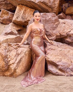 Poh Ling Yeow Instagram - Thank you @womensweeklymag for the privilege. To be at 50, running through the gripping beauty of the Australian desert in insanely gorgeous gowns and being able to tell the story of my grief for Mum; to have the magazine fortuitously on shelves the day before the 2nd anniversary of her passing….I’m overwhelmed with gratitude and the deepest sorrow all at once, because one of the most innate longings of a daughter is to feel the pride of her greatest witness, and this a mother is. The day I saw the cover for the first time, all I could see was her, in my face, my hands, my stance….i have more to say but it won’t fit because I have to thank all the wonderful people who made this happen, so please keep reading (if you’re interested) in the comments section which I have pinned below 👇 

Thank you to the Upper Southern Arrernte people of Wurre (Rainbow Valley) and the Central Arrernte people of Rungutjirpa (Simpsons Gap), the Traditional Owners of the lands on which we photographed and filmed this cover story. 

Thank you to the glorious @womensweeklymag team for picking me to be their Christmas cover girl and for all the skills and expertise that went into this joyous result including the @ntaustralia team. It’s an experience I’ll never forget, not to mention the fanning of the heinous flies, at least 1 consumed by @brewbevanphoto and for our interesting family dinners at the Juicy Rump! 

Sincere gratitude to all the Australian designers involved especially those who worked so hard on custom made pieces right up to the last minute to make this shoot as magical as it was @velani @voellk @leolin_official @cappellazzocouture @tjanpidesertweavers @nobleandprecious @millwoods @jasongrech 

♥️ This edition is now in store ♥️

Editor: @sophieted 
Words: @samanthatrenoweth 
Photography: @brewbevanphoto
Creative Director: @joshbeggs
Styling: @mattiecronan @lillyveitch
Location: @NTaustralia