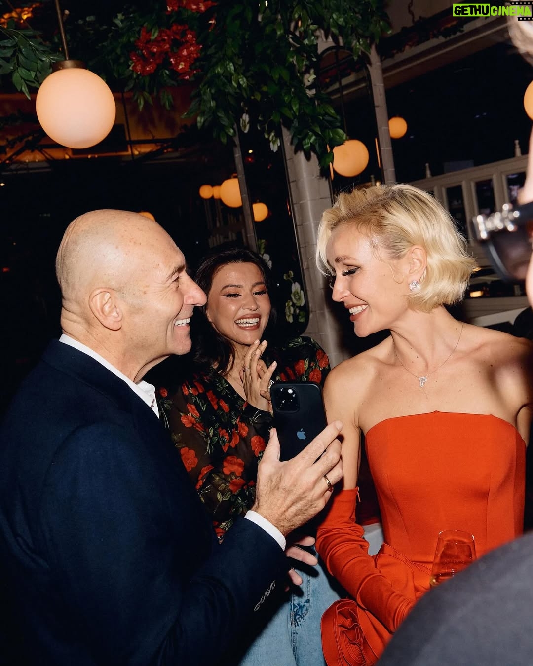 Polina Gagarina - 111.5K Likes - А вот и фотографии!🥰 Все не поместились! Ну хоть часть ! Пересматриваю и улыбаюсь 🥰 улыбнитесь и вы! Сколько радости и счастья! #полинагагарина #гагаринапоехали #др #18мнеуже