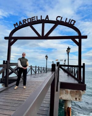 Poppy Delevingne Instagram - Chased the sun & stepped right into what felt like a Slim Aaron’s photograph & baby mooned with a few favourites at the mega magical @marbellaclubh where quite honestly I could have stayed forever. 💛 Thank you for spoiling us completely & utterly rotten. @mch_wellness

A heavenly few days, thanks to you, @birdtravelpr 
#Gifted
