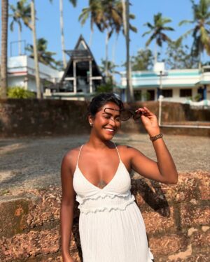 Poulomi Das Instagram - Photo dump from Varkala 🏖️🌊☀️🌴🐠🍍