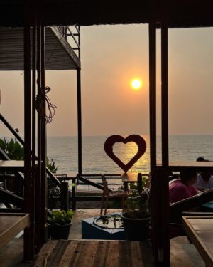 Poulomi Das Instagram - Photo dump from Varkala 🏖️🌊☀️🌴🐠🍍