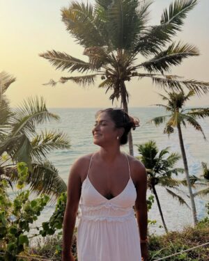 Poulomi Das Instagram - Photo dump from Varkala 🏖️🌊☀️🌴🐠🍍