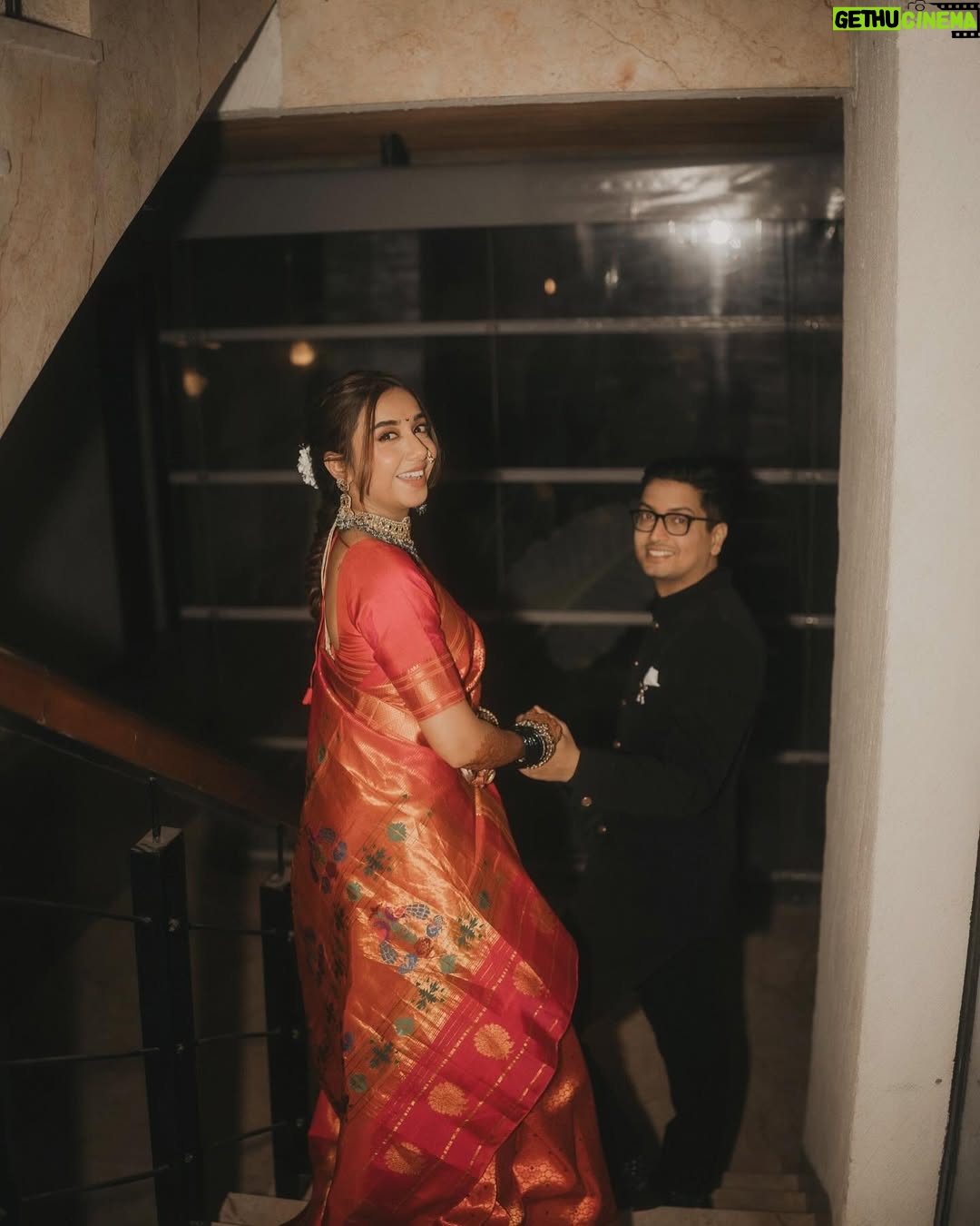 Prajakta Koli - 2.2 Million Likes - I can still keep posting these, no? Let me know when it gets annoying. š«
@mansimao @aakrutisejpal @the_wedding_files
