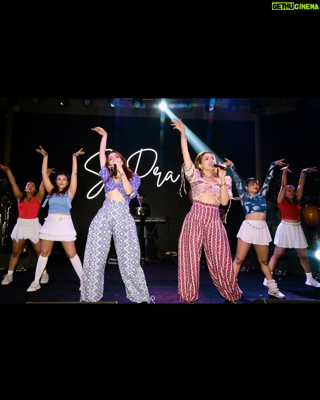Prakriti Kakar - 9.6K Likes - Happy morning when one of the songs from your own label randomly start to trend! That’s ZID.. almost a year later 🚀
A few moons ago, in Kolkata..
wearing @labelnobo
Styled by @richamehta1990