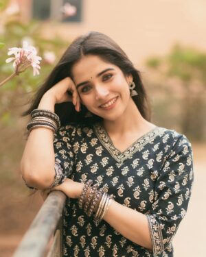 Pratiksha Honmukhe Instagram - 🦋💙🧞‍♂️

@gohil_jeet 

#instagram#explore#explorepage