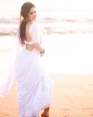 Pratiksha Honmukhe Instagram - 🍃🦚🪷

#instagram#explorepage#saree