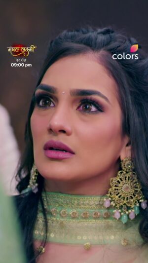 Priyanka Purohit Instagram - Jisne rachi thi Kartik ke liye saazish, wahi Jiya uss mein phas gayi. 😲

Dekhiye #MangalLakshmi, har roz raat 9 baje, sirf #Colors aur @JioHotstar par. 

@sshubamdipta @priyankapurohit07 @iamgayatrisoham_official
