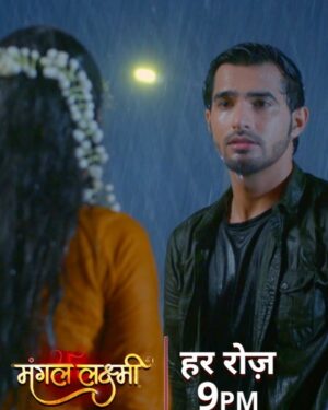 Priyanka Purohit Instagram - Lakshmi aur Kartik ka pyaar ek baar phir se khil utha. Kya woh milkar Jiya ka pardafaash kar payenge? 😲

Dekhiye #MangalLakshmi, har roz raat 9 baje, sirf #Colors aur @jiohotstar par. 
 
@meetsanika @sshubamdipta @priyankapurohit07