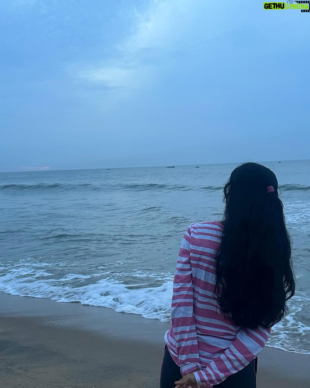 RJ Dimple - 11.2K Likes - My 23 wrapped 🎀🦋
.
.
My 23rd year made sure that I had survival skills and got me this far . Also this year is so special in many ways 🤌. I’m just a November baby💜 , trying to figure out things just like anyone in their early 20s . Wish me tomorrow 😂🫶🏼
.
#beingdimple #prebirthdaypost