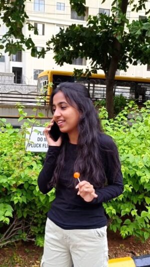 RJ Dimple Instagram - Unayella enda Tsunami thookala🔪
.
.
VC : @harshini_raghuperumalsamy @sweetha_raja 🫶🏻
.
.
#beingdimple #dimplekanna #bestfriendreels