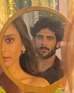 Rachanaa Parulkar Instagram - 🧿🫶🏼🙏🏻🤲🏼🌻💫🧿
Immense Gratitude 

#pyaarkiiraahein#dangaltv#love#happiness#joy#peace#abundance#grace#work#universe#shootlife#balajitelefilms#priya#rudra#prirud#gratitude