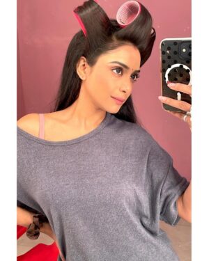 Rachanaa Parulkar Instagram - Life In March 🌻🤲🏼🧿🫶🏼

#march#love#joy#happiness#abundance#instalove#instagram#pyaarkiiraahein#dangaltv#balajitelefilms#love#gratitude