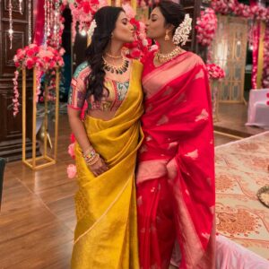 Rachanaa Parulkar Instagram - Just US 🧿🤲🏼❣️🫶🏼

#PriRud#RuhAli#PyaarKiiRaahein#DangalTv#Work#CoActors#Bliss#Happiness#Joy#Abundance#Peace#Gratitude