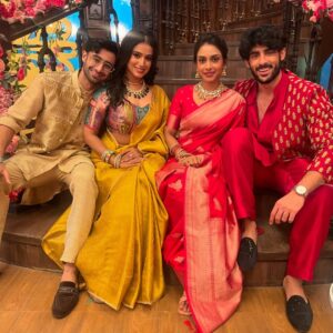 Rachanaa Parulkar Instagram - Just US 🧿🤲🏼❣️🫶🏼

#PriRud#RuhAli#PyaarKiiRaahein#DangalTv#Work#CoActors#Bliss#Happiness#Joy#Abundance#Peace#Gratitude