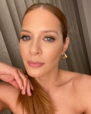 Rachelle Lefevre Instagram - World premiere of @ethanbloommovie at @miamifilm was a magical night! We sold out the historic Olympia theatre and the love from the audience is still with me 🥰
💄 @lexieemakeup 💇‍♀️ @theartistmonet
👗 @amandauprichard 👠 @ysl 
*the last photo is my hair, still stick straight, and my makeup, still perfectly in place after an entire night of #miami humidity- these ladies really are masters of their craft. ♥️