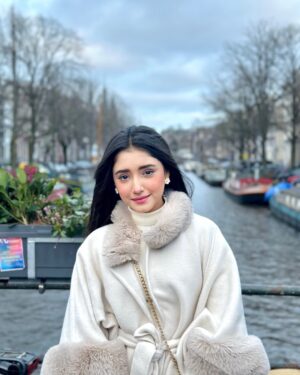 Rachi Sharma Instagram - Just a small town girl living in a dutch world 💗 #amsterdam #netherlands