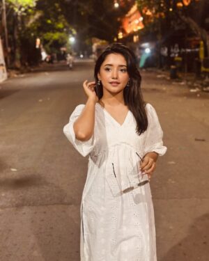 Rachi Sharma Instagram - 🍁