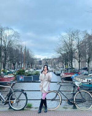 Rachi Sharma Instagram - Just a small town girl living in a dutch world 💗 #amsterdam #netherlands