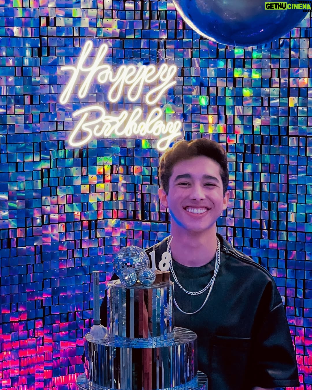 Rafaela Ferreira - 2.1K Likes - Aniversário de 18 anos do @joaopedrodelfino 🎉
A festa foi delícia, gostoso demais reencontrar esse povo lindo e matar as saudades do @buffetmetropoleoficial onde comemorei o #30tãodarafa em 2019. ❤️