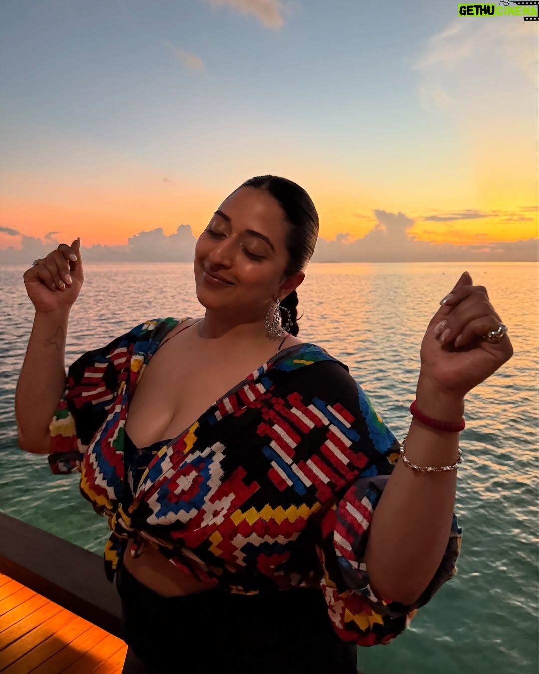Raja Kumari - 46.7K Likes - 99 problems but a beach ain’t one 🐬😅