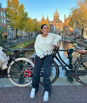 Rajaa Belmir Instagram - So grateful for so much ✨🤎 #rajaabelmir