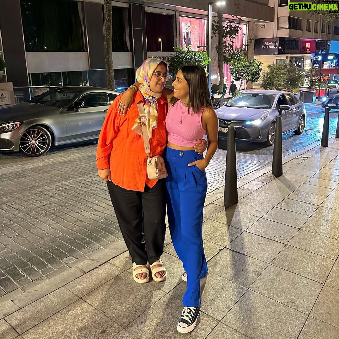 Rajaa Belmir - 191K Likes - Family comes first 💫💙 #rajaabelmir