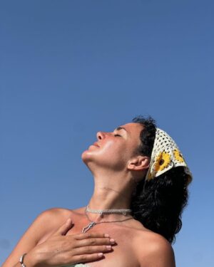 Rakeen Saad Instagram - 🌻🌞🐚🌊🤍🕊️