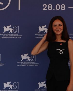 Rakeen Saad Instagram - More photos from @labiennale photocall .. I am so happy and proud to be here and to be representing my beloved egypt.  I feel very thankful for being part of this film working with all of our amazing cast and crew .. كتييييييير بحبكم 🥹😍♥️📽️✨🙏🏼

Photographed by @iamyoussefbo  @hamedz199 

Huge thanks to my amazing stylist @yasminekenawi for putting this together ♥️😍✨

Hair: @beautick_official 
Outfit: @nafsikaskourti
Jewelry: @oh.em.jay