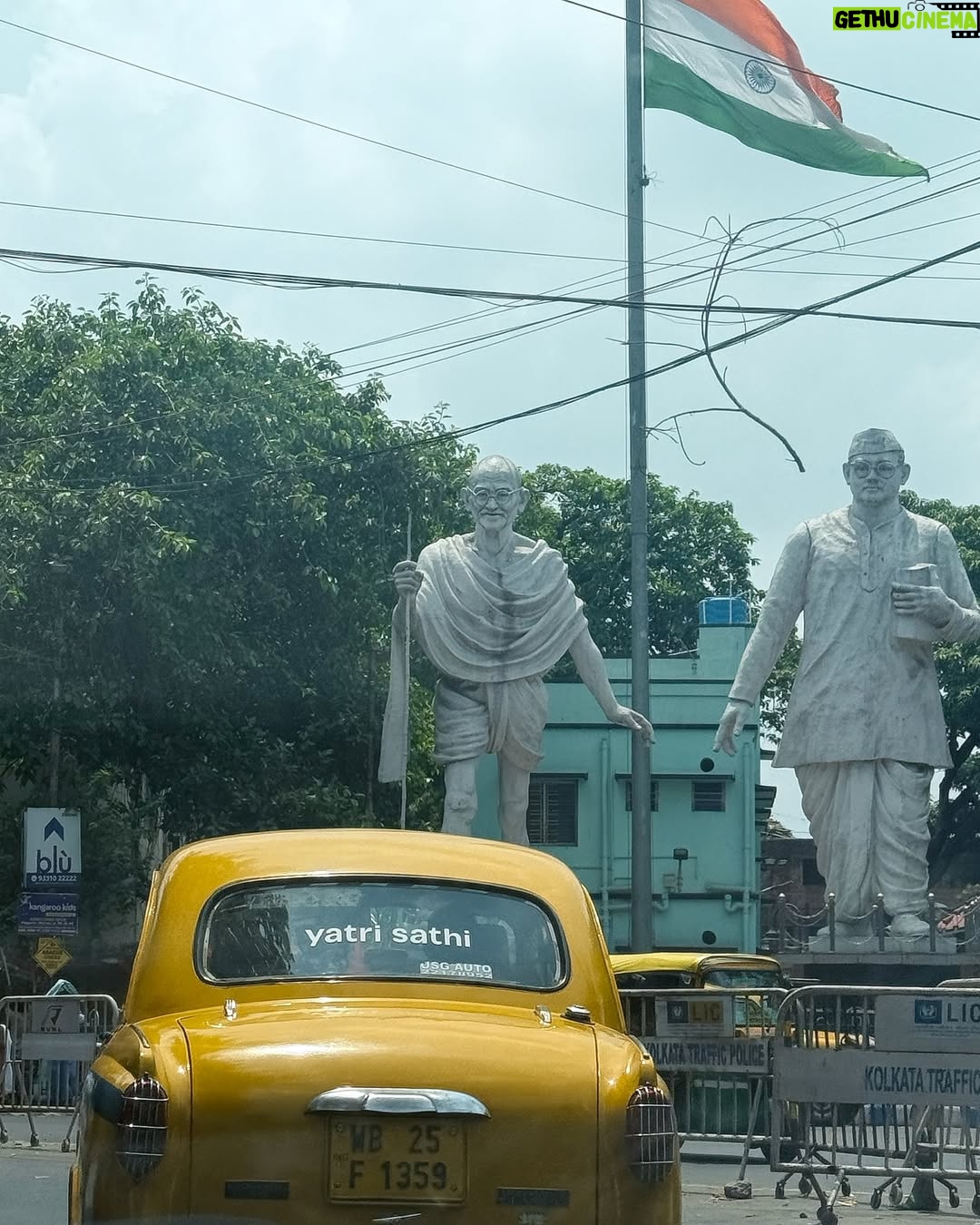 Rakshita Suresh - 15.3K Likes - spent 6 hours in Kolkata today, and I couldn’t have asked for a more memorable first visit to this beauutiful city! 🍧🚖🌉♥️🫶🏼