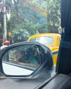 Rakshita Suresh Instagram - spent 6 hours in Kolkata today, and I couldn’t have asked for a more memorable first visit to this beauutiful city! 🍧🚖🌉♥️🫶🏼