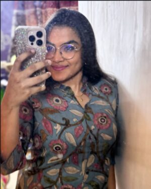 Rakshita Suresh Instagram - 🩵🌸