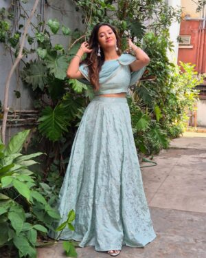 Ramola Instagram - 👗 thank you @the_glamhouse_designer_studio  for this beautiful outfit! 🫰🏻

.

.
#actressramola #bb2 #zeekannadaactress #kannadaheroines #seablueoutfit #theglamhouse_studio #designerwear #bharjaribachelorsseason2 #zeekannadarealityshow